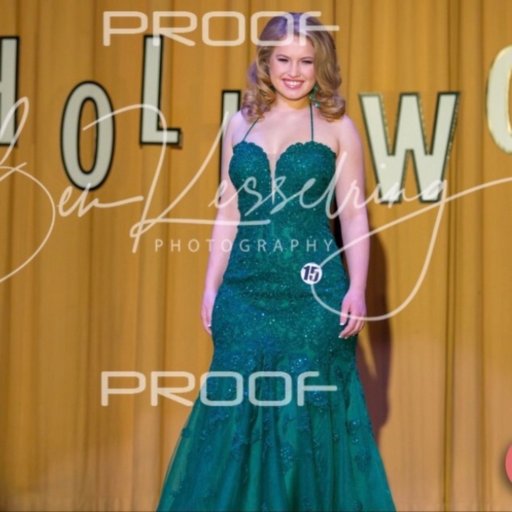 Meet your Posher, Mallory